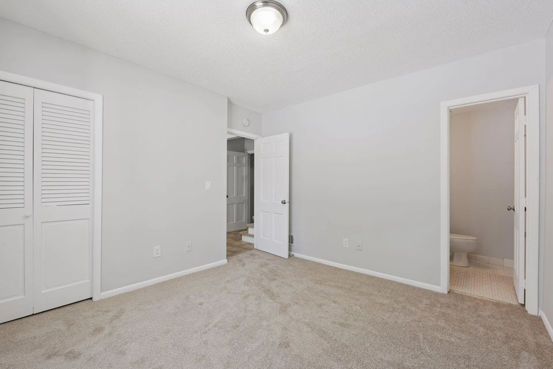 Photo 29 of 5570 & 5580 Shorewood Lane