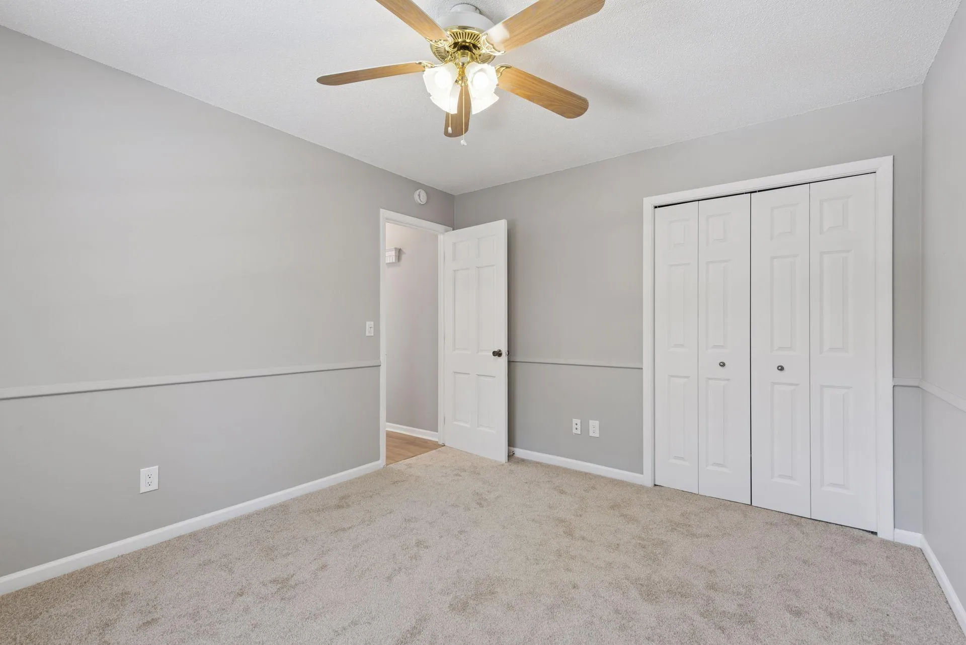 Photo 24 of 5570 & 5580 Shorewood Lane