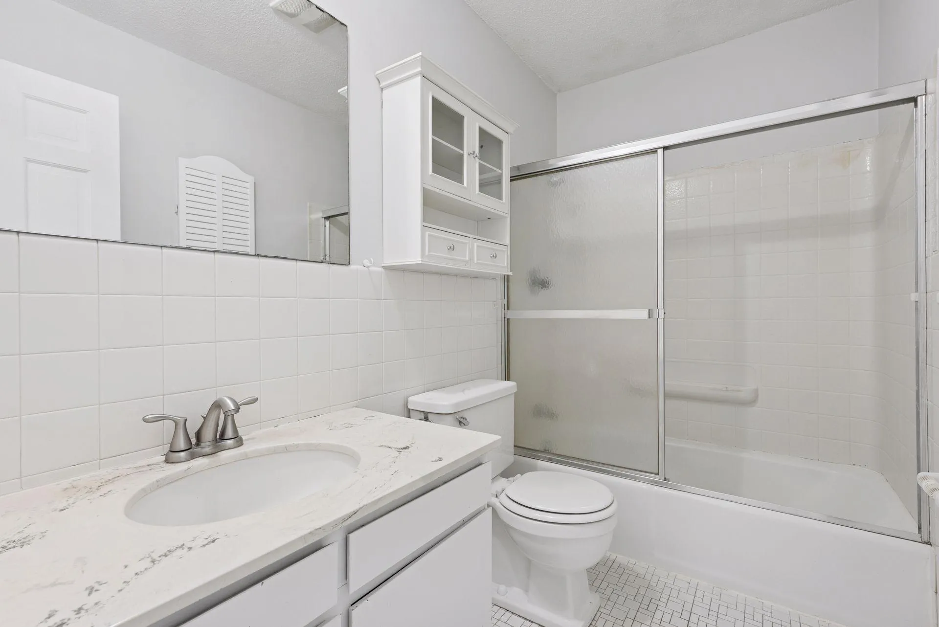 Photo 44 of 5570 & 5580 Shorewood Lane