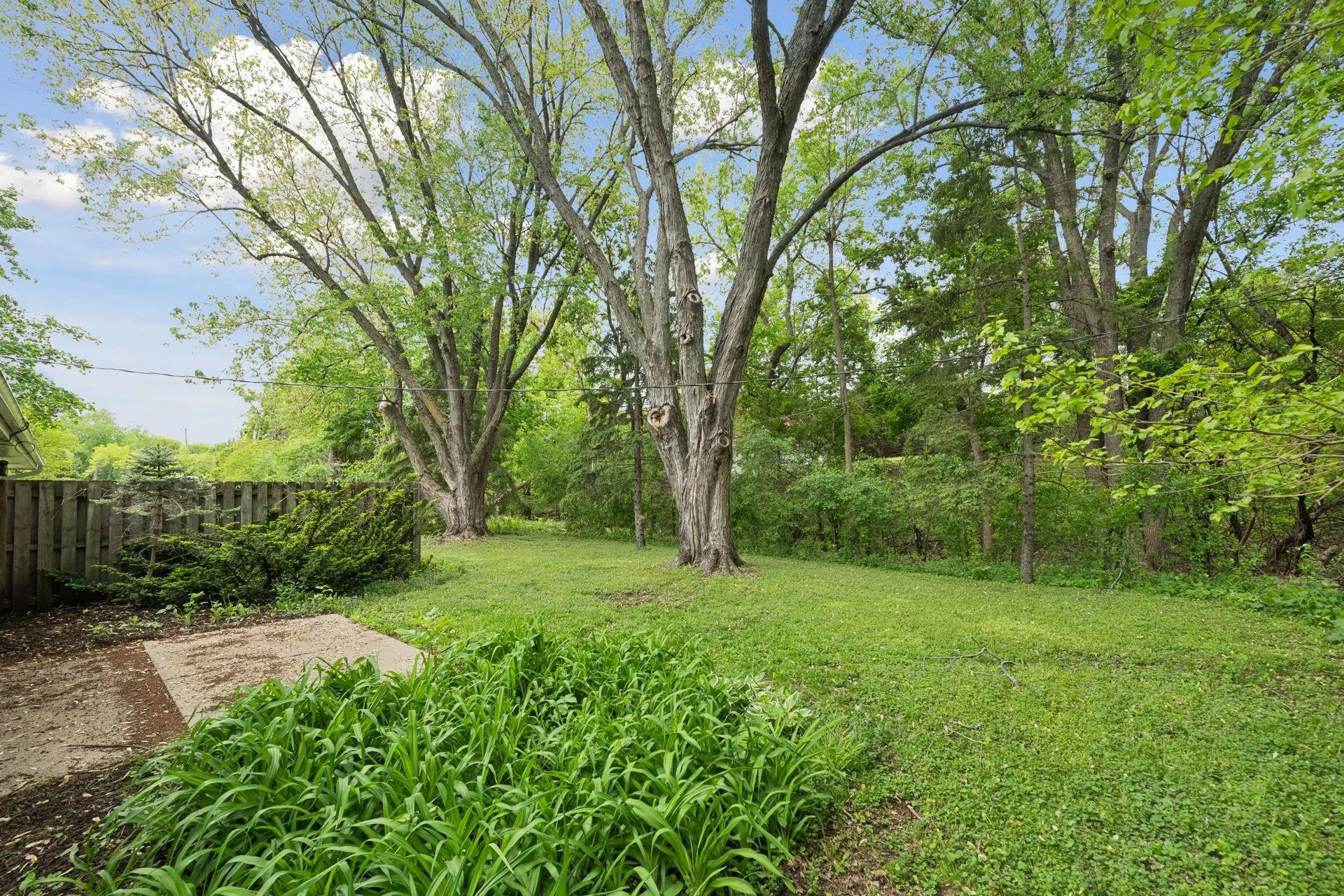 Photo 50 of 5570 & 5580 Shorewood Lane