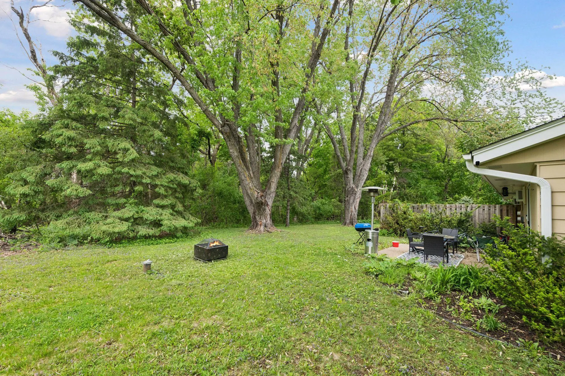 Photo 51 of 5570 & 5580 Shorewood Lane