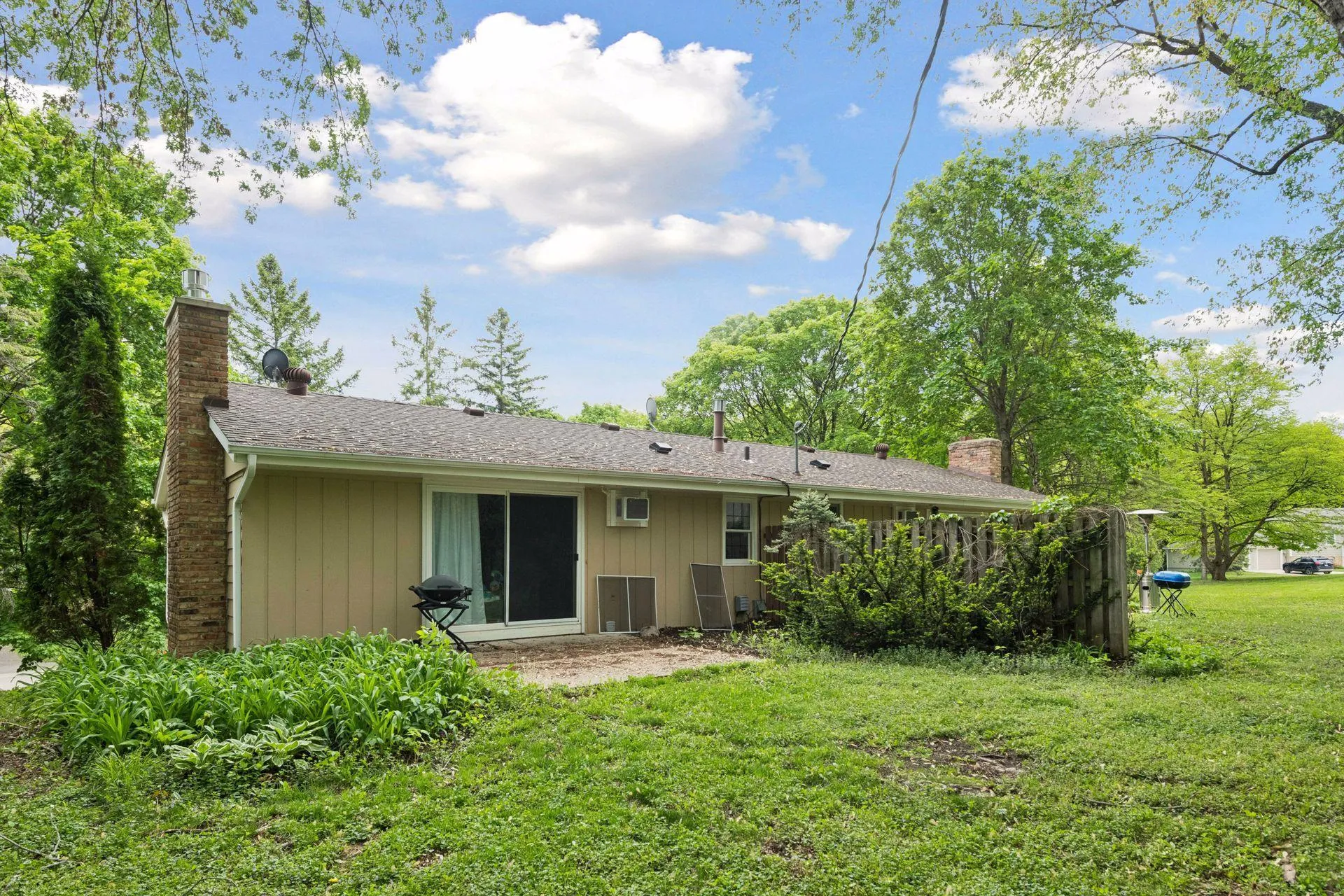 Photo 49 of 5570 & 5580 Shorewood Lane