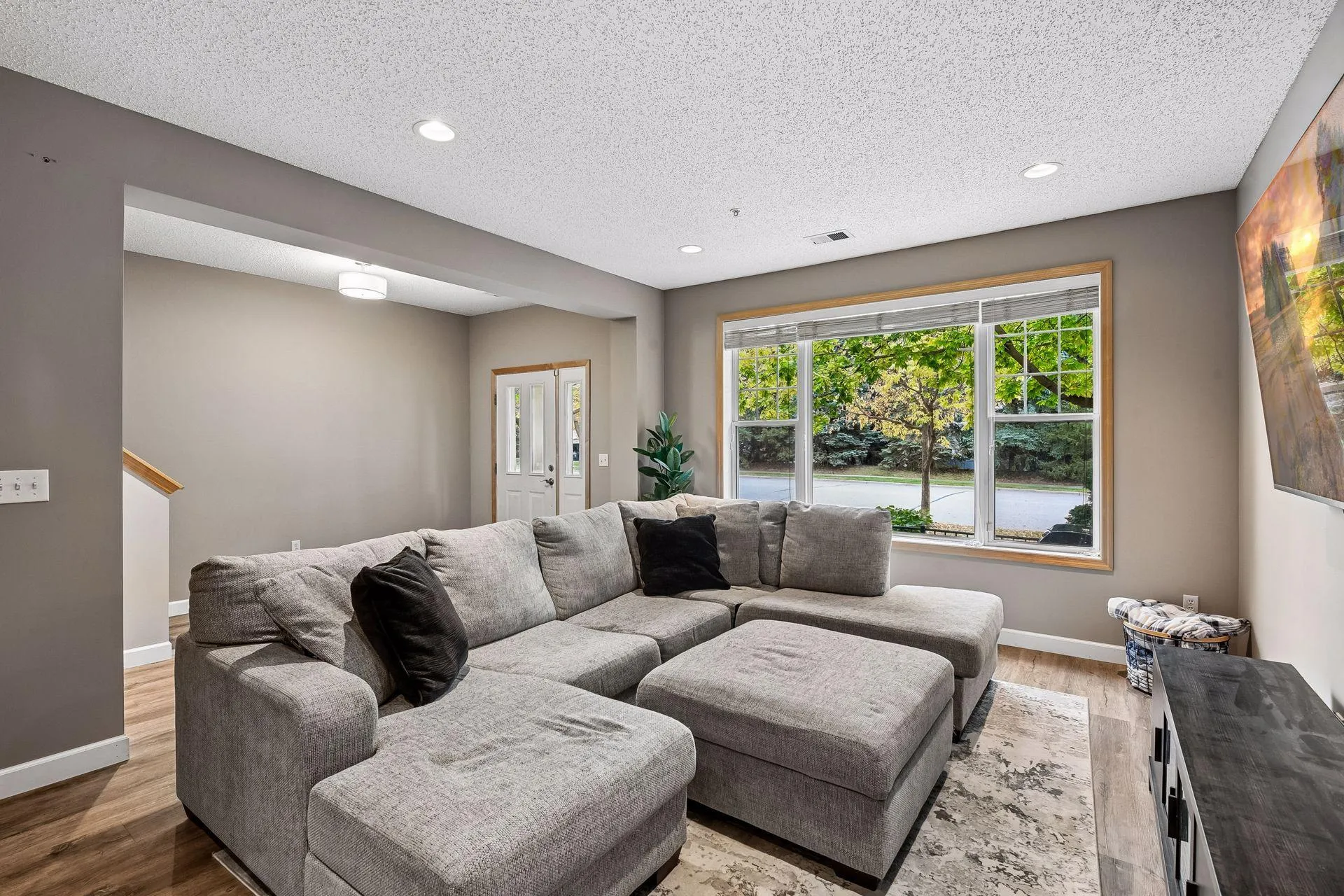 Photo 6 of 8409 Townsend Drive