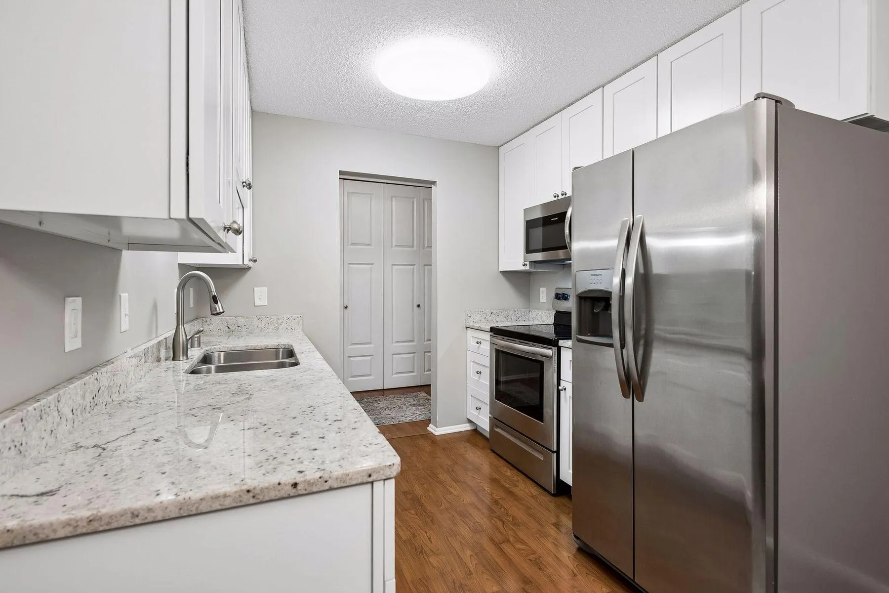 Photo 12 of 4350 Brookside Court Unit 206