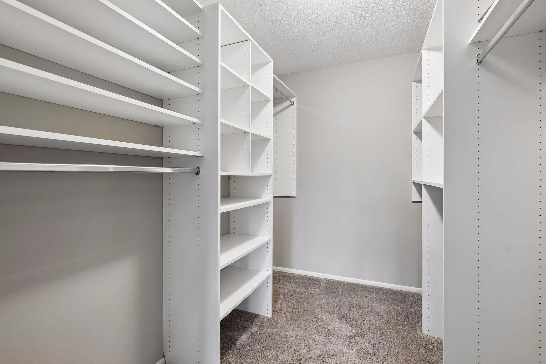 Photo 21 of 4350 Brookside Court Unit 206