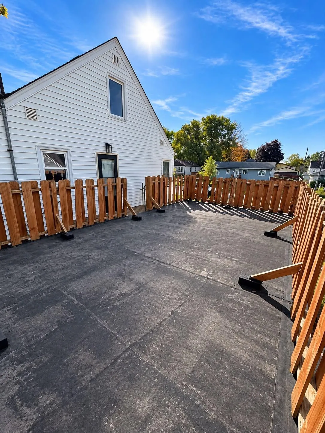 Photo 3 of 2057 Sherwood Avenue