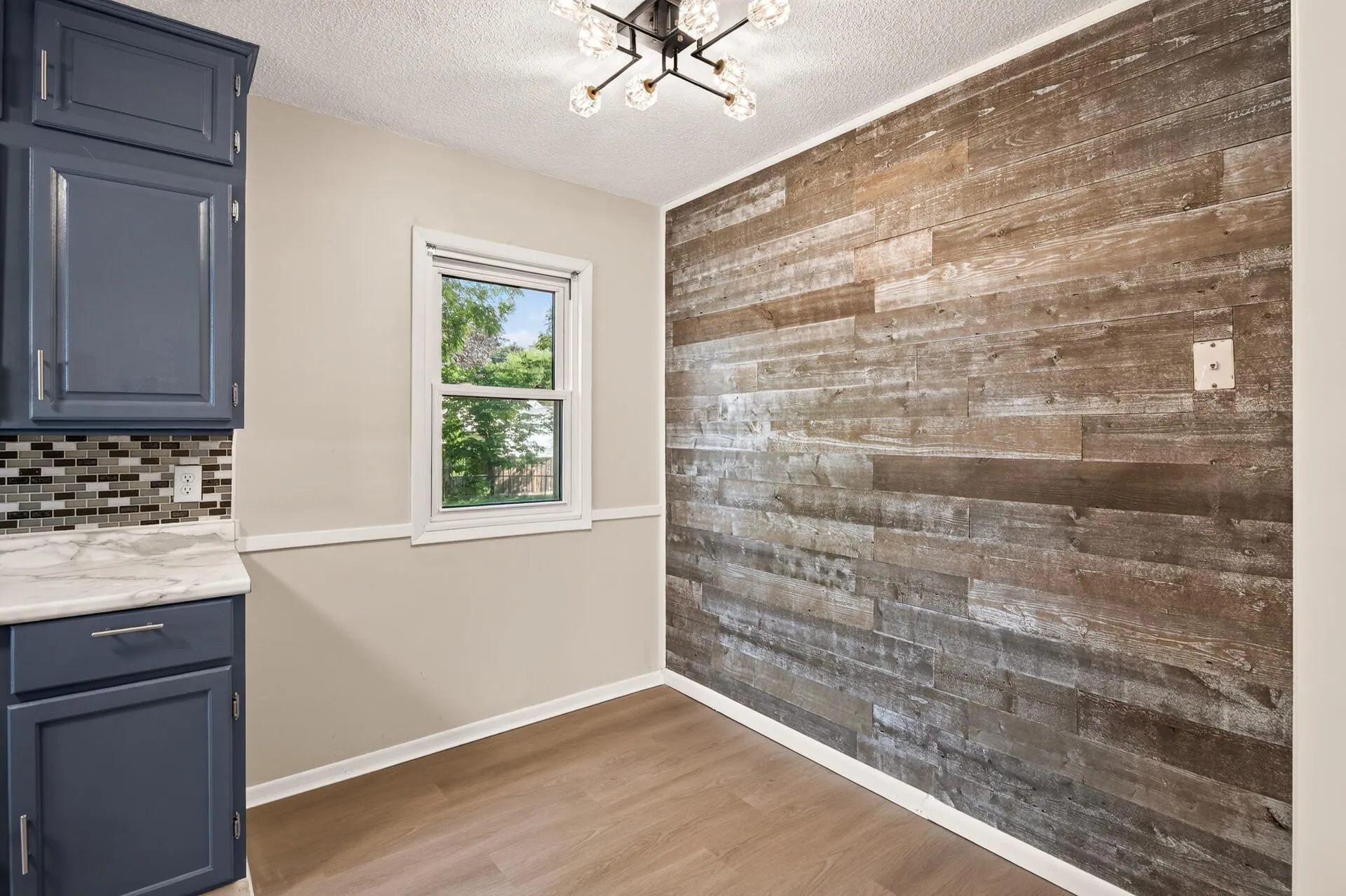Photo 16 of 2057 Sherwood Avenue