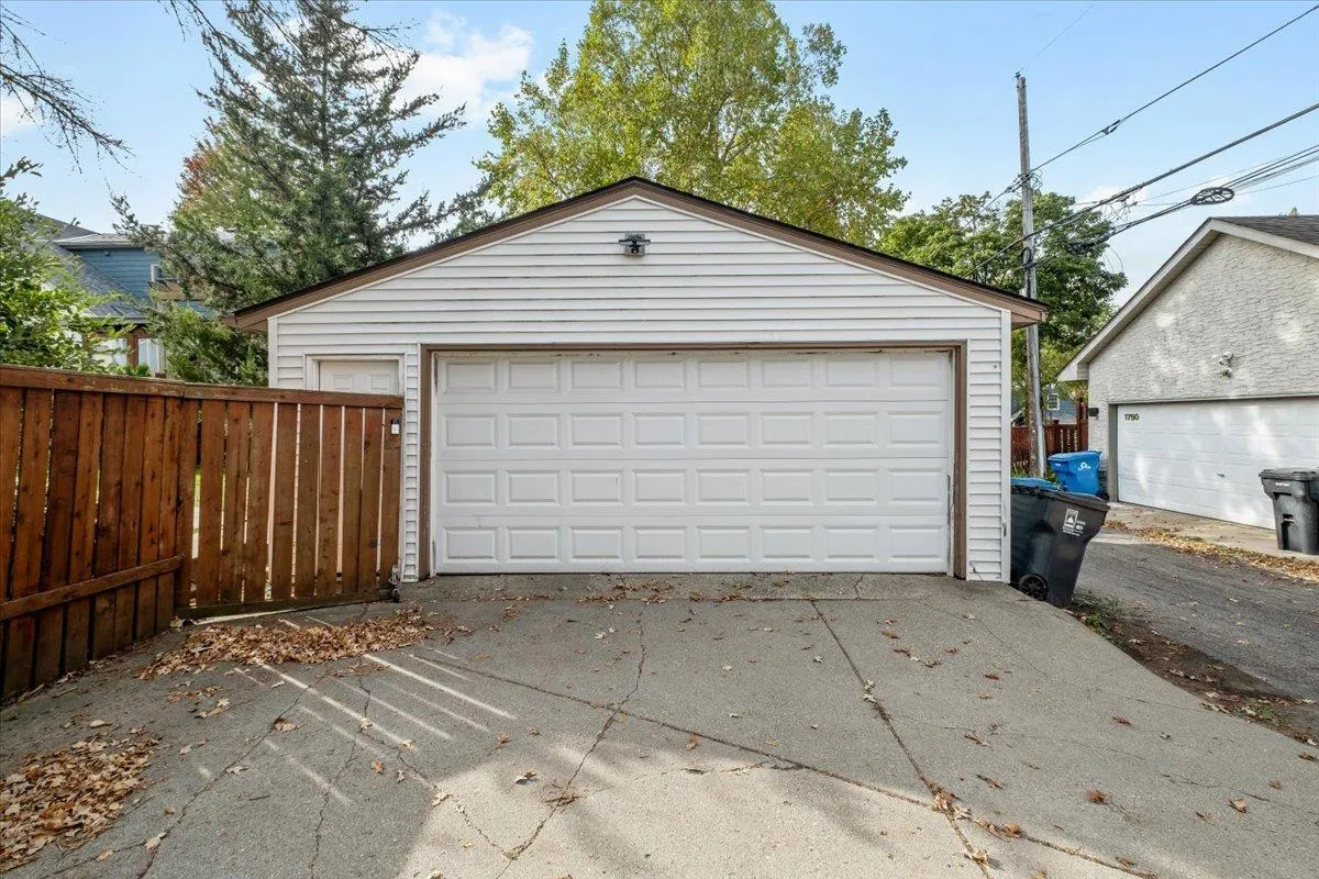 Photo 44 of 1753 Bayard Avenue