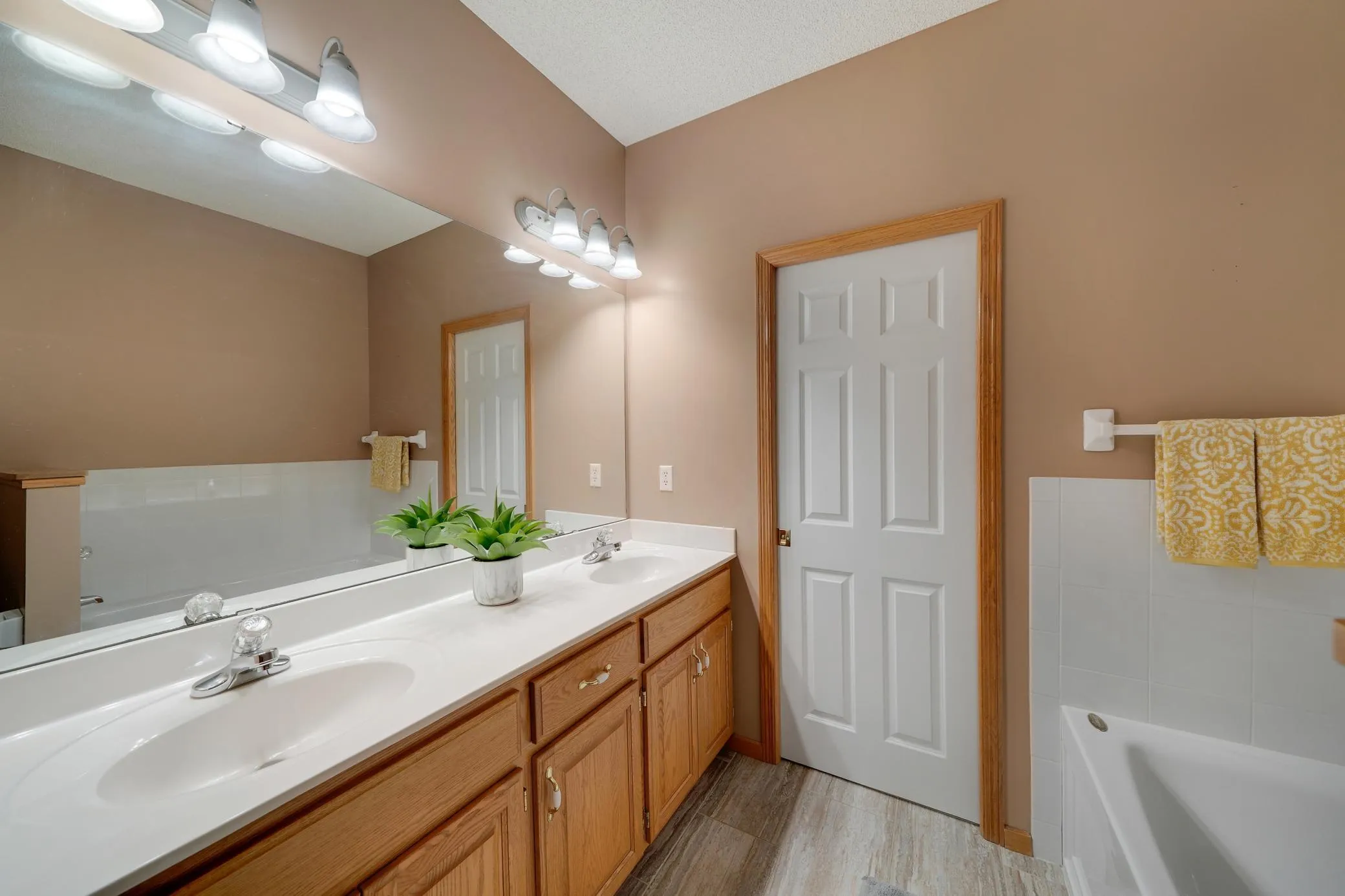 Photo 21 of 15171 Claret Circle