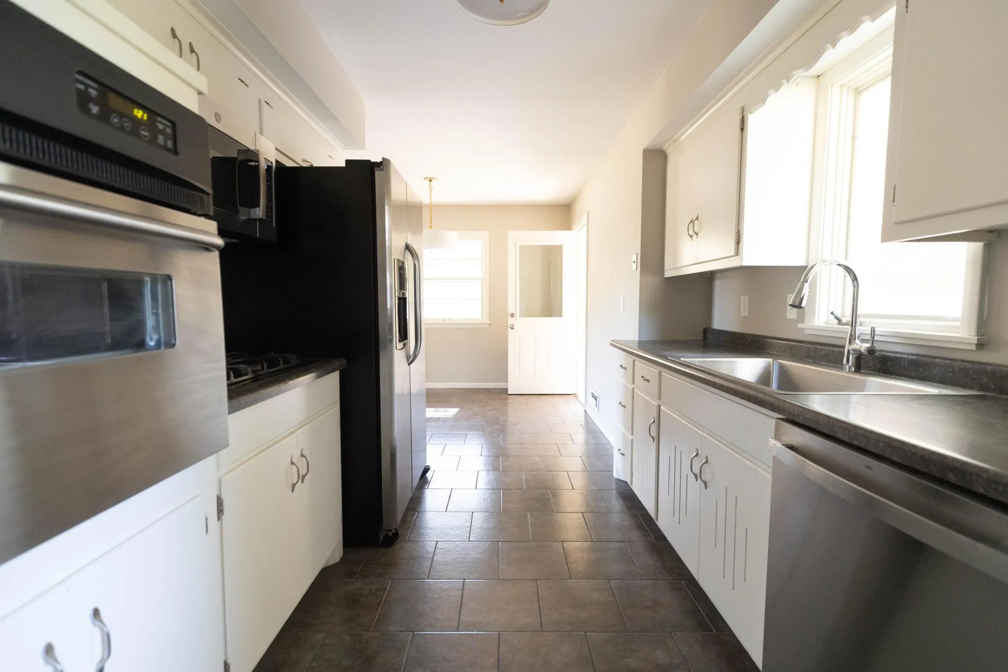 Photo 7 of 625 Rosswood Lane