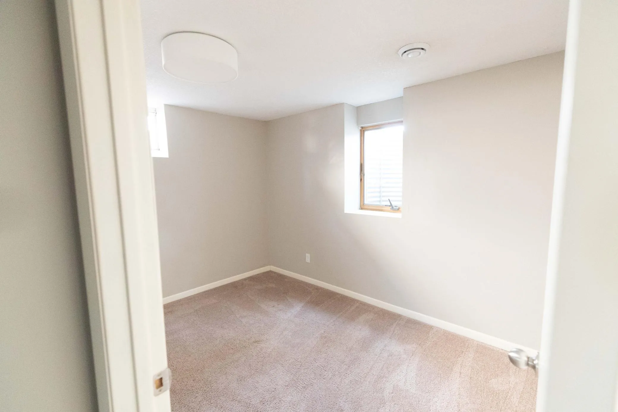 Photo 32 of 625 Rosswood Lane