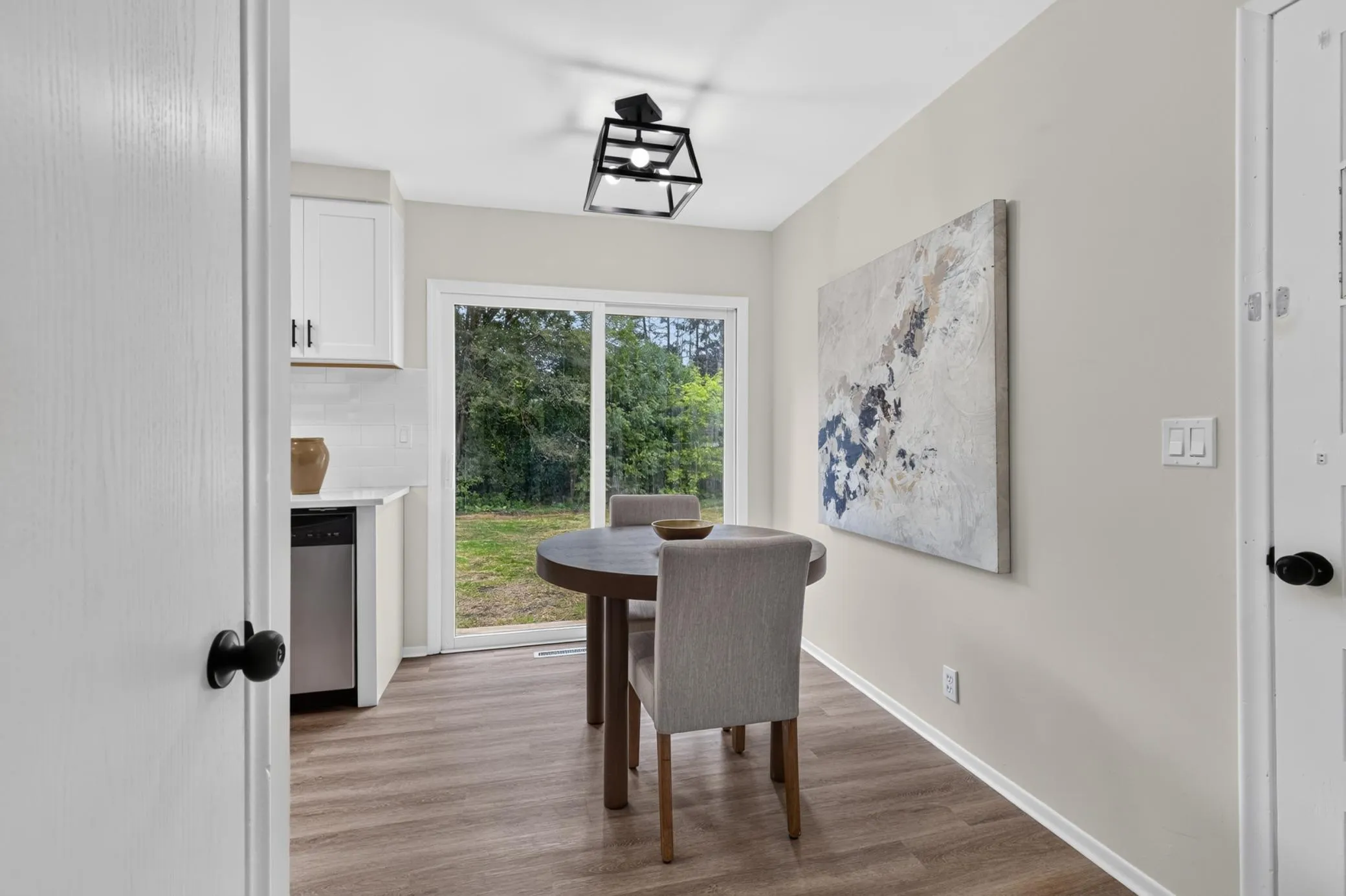 Photo 8 of 1211 Sunnyside Drive