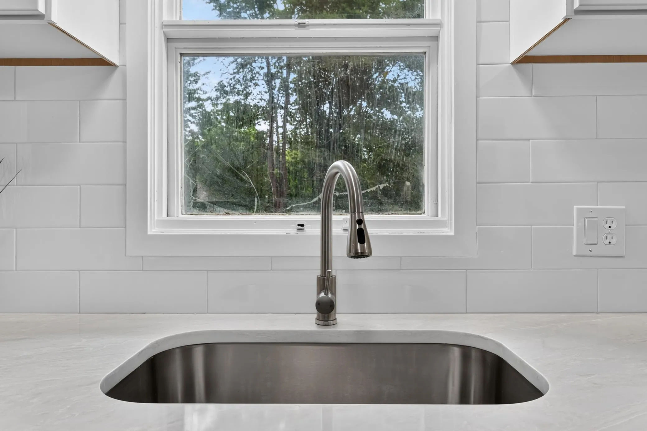 Photo 6 of 1211 Sunnyside Drive
