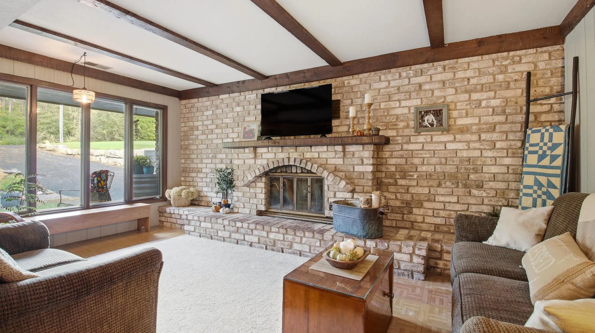 Photo 6 of 2111 55th Avenue