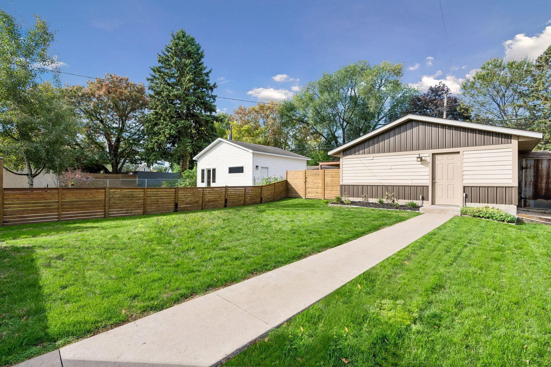 Photo 46 of 1322 Washington Ne Street