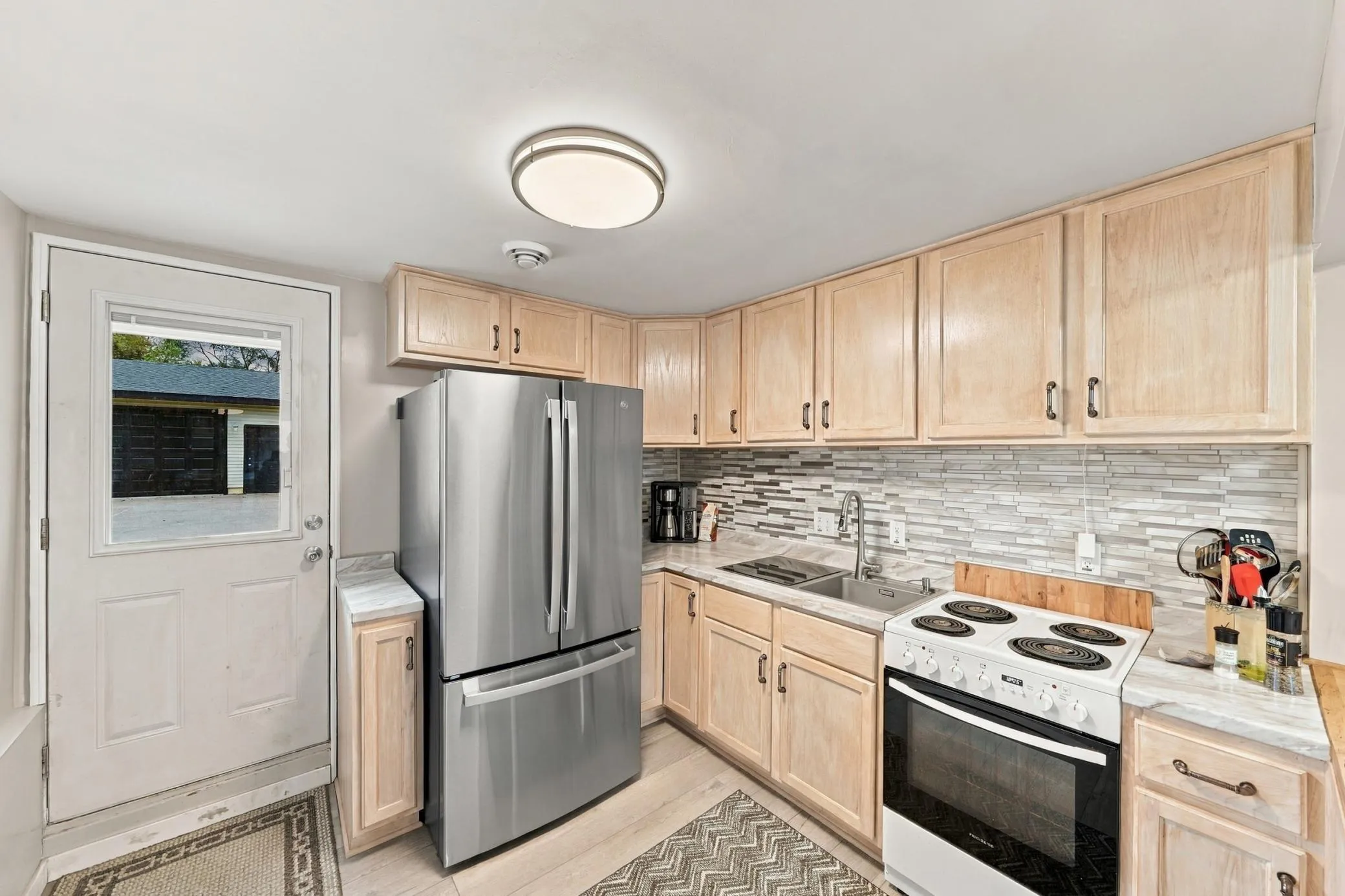 Photo 3 of 721 Bob Ehlen Drive