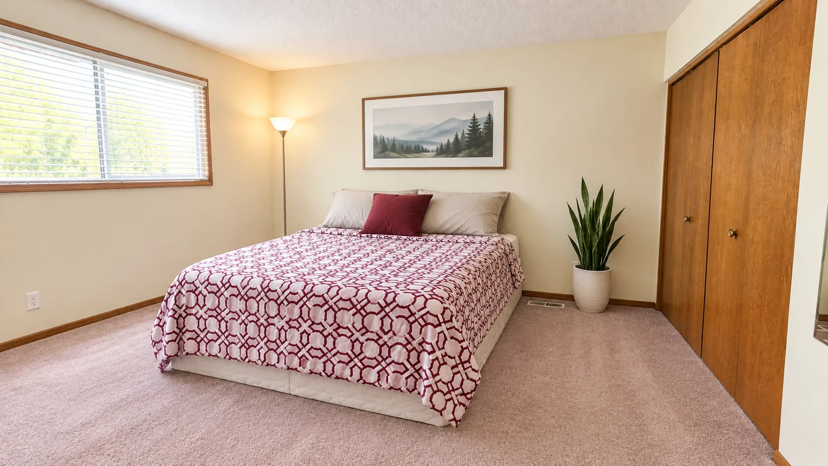 Photo 6 of 1591 Sloan Street