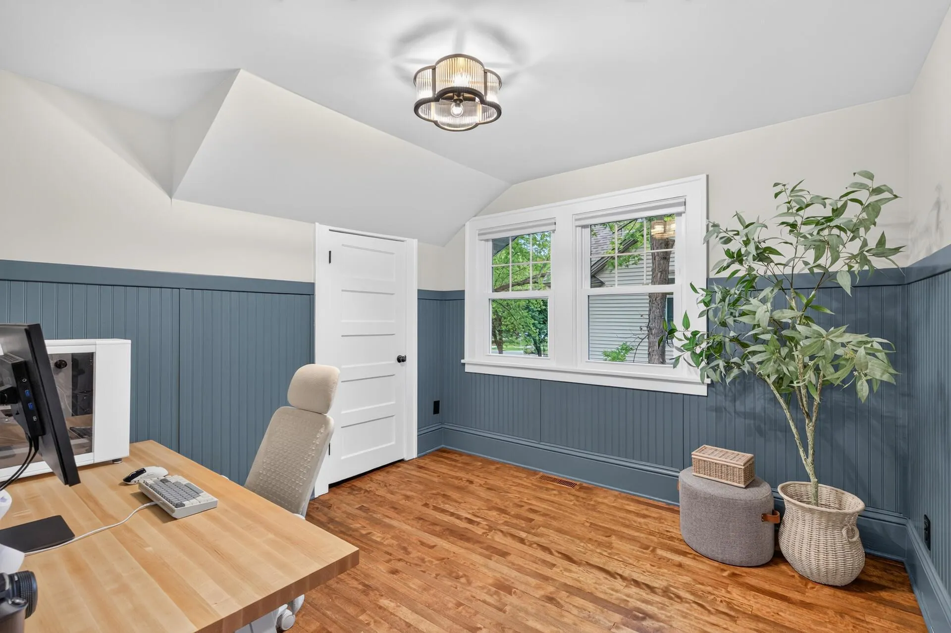 Photo 35 of 6010 Goodrich Avenue