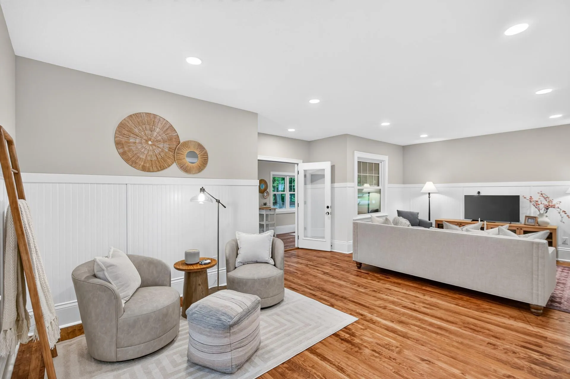 Photo 13 of 6010 Goodrich Avenue