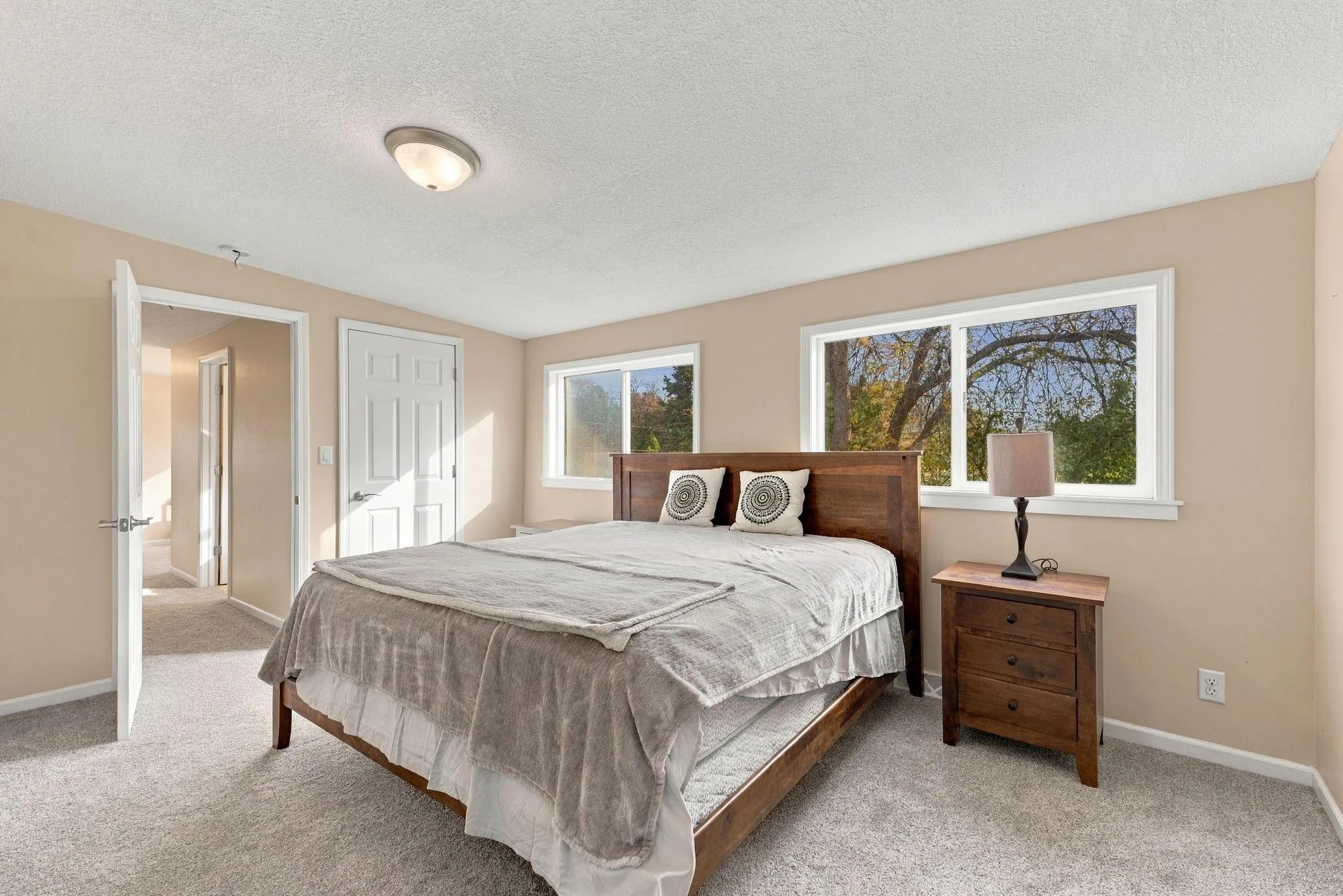 Photo 16 of 1852 Holton Street