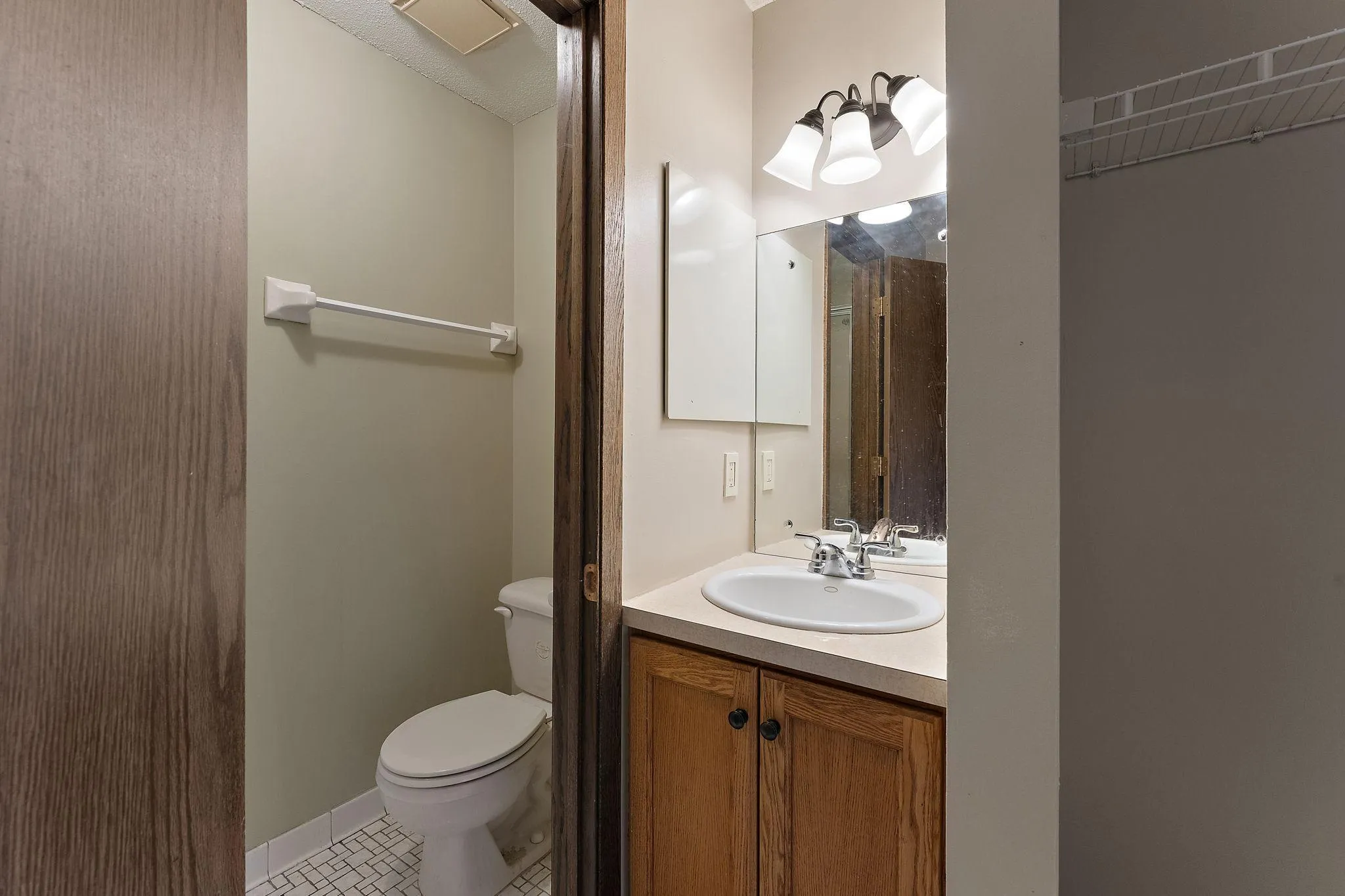 Photo 24 of 122 Demont E Avenue Unit 258