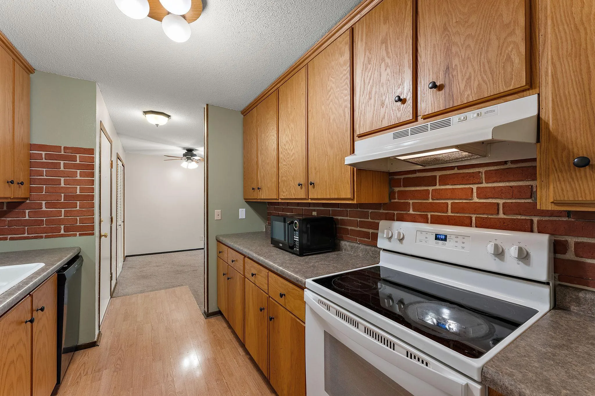 Photo 13 of 122 Demont E Avenue Unit 258