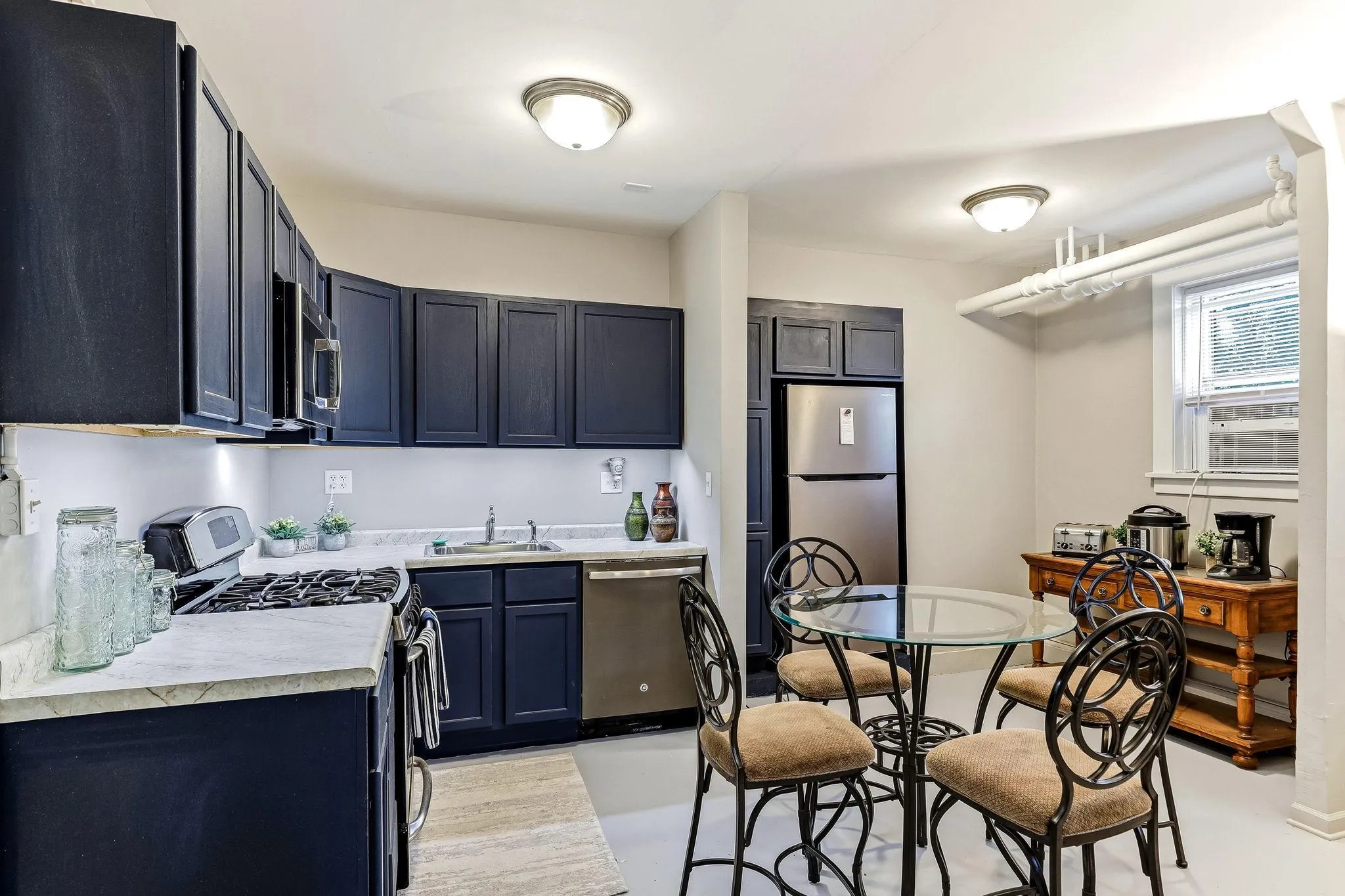 Photo 4 of 286 Van Buren Avenue Unit 9