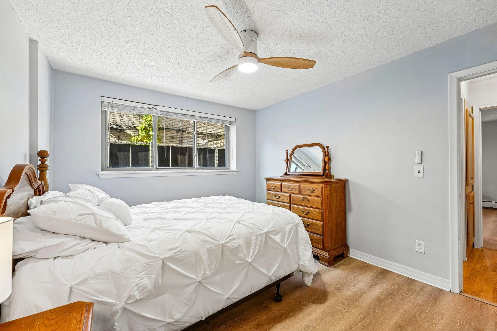 Photo 16 of 2727 W 43rd Street Unit 103