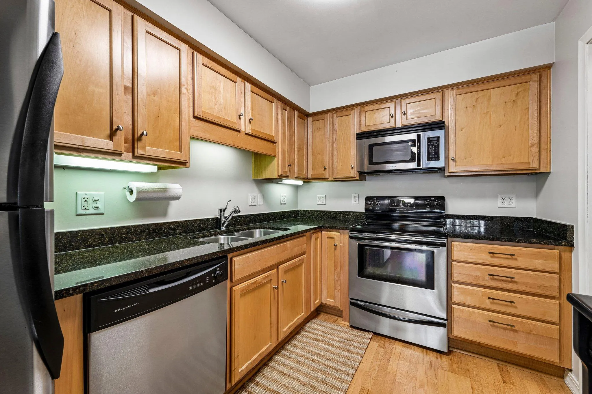 Photo 10 of 2727 W 43rd Street Unit 103