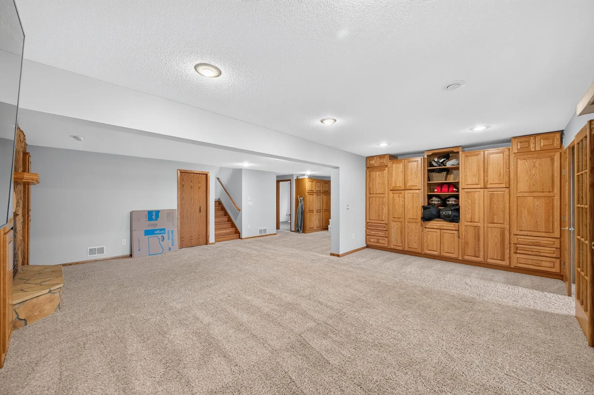 Photo 30 of 1055 N Shore Drive