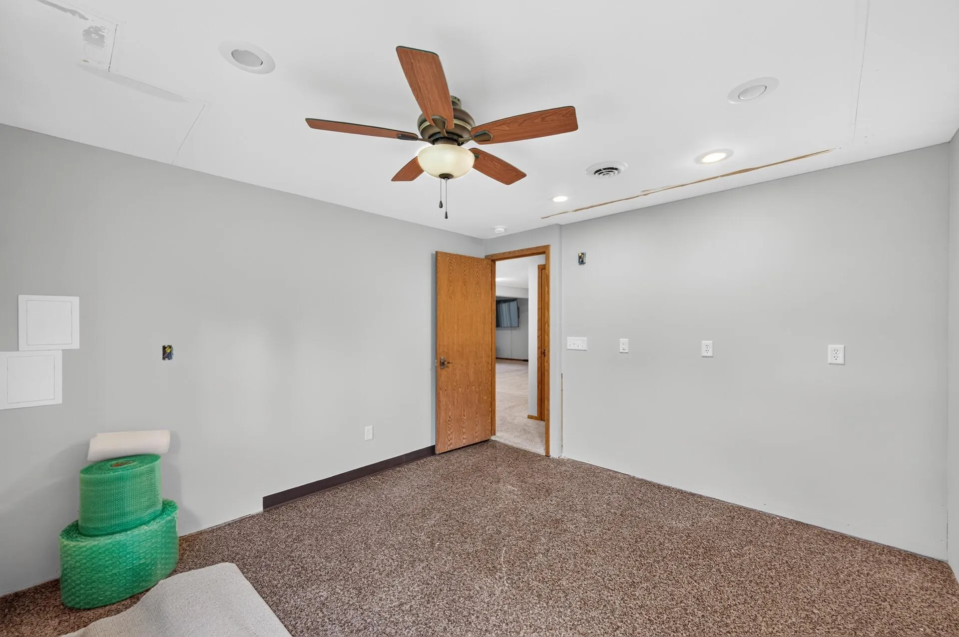 Photo 35 of 1055 N Shore Drive