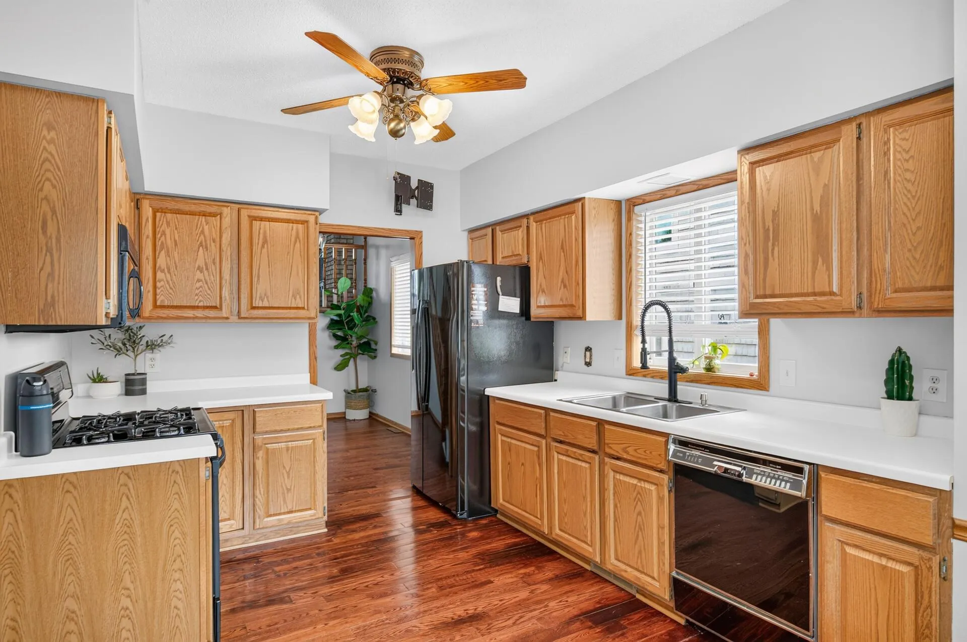 Photo 13 of 1055 N Shore Drive