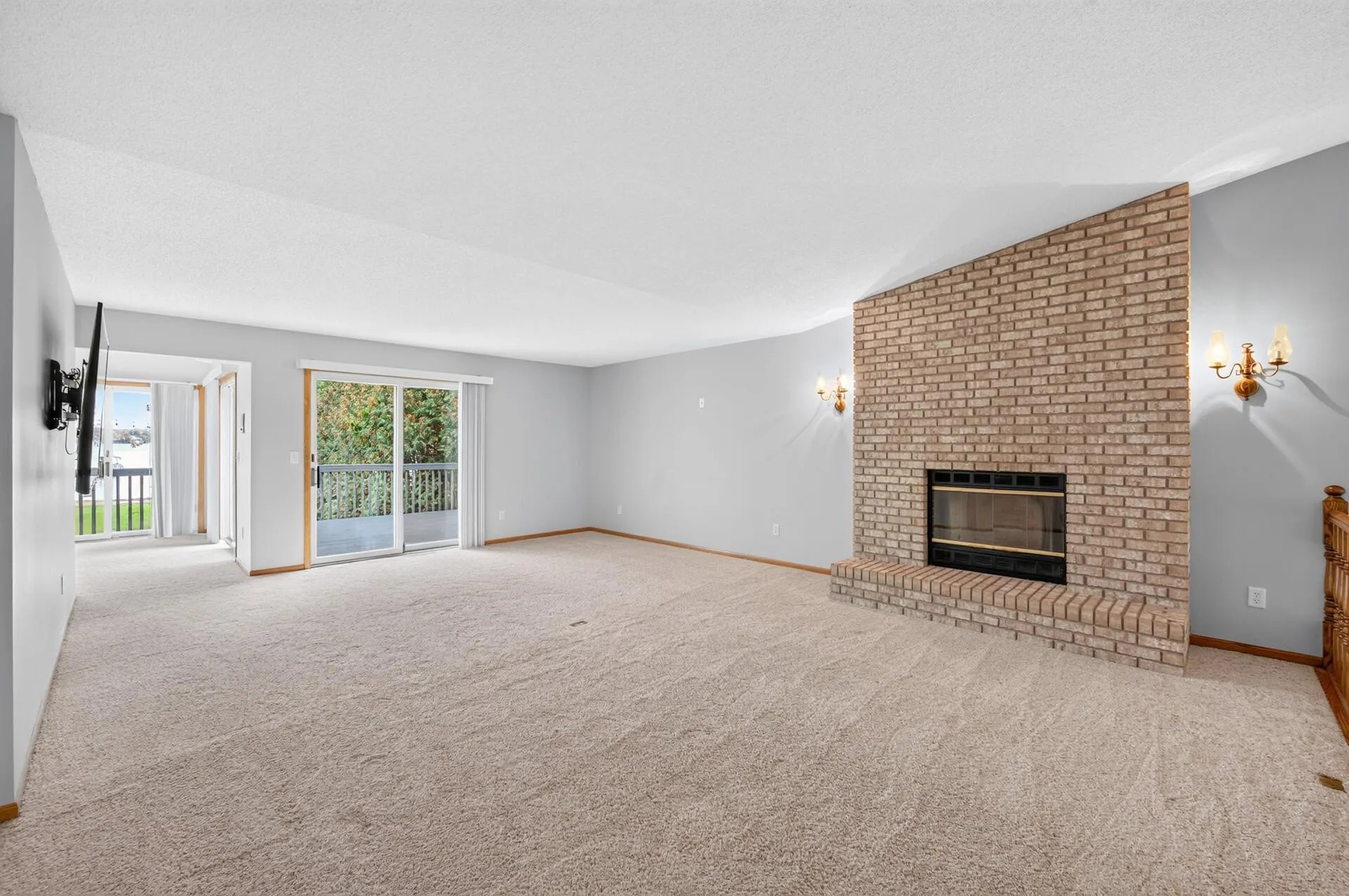 Photo 16 of 1055 N Shore Drive