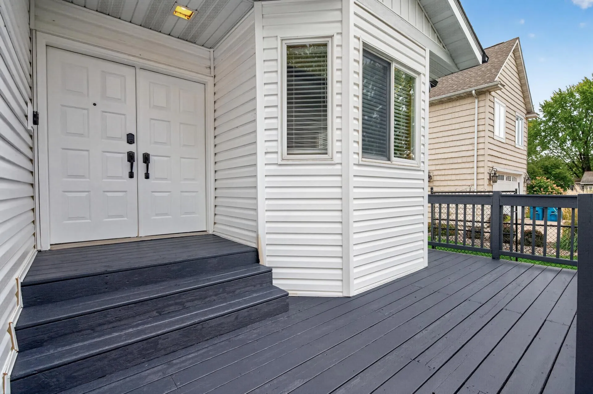 Photo 7 of 1055 N Shore Drive