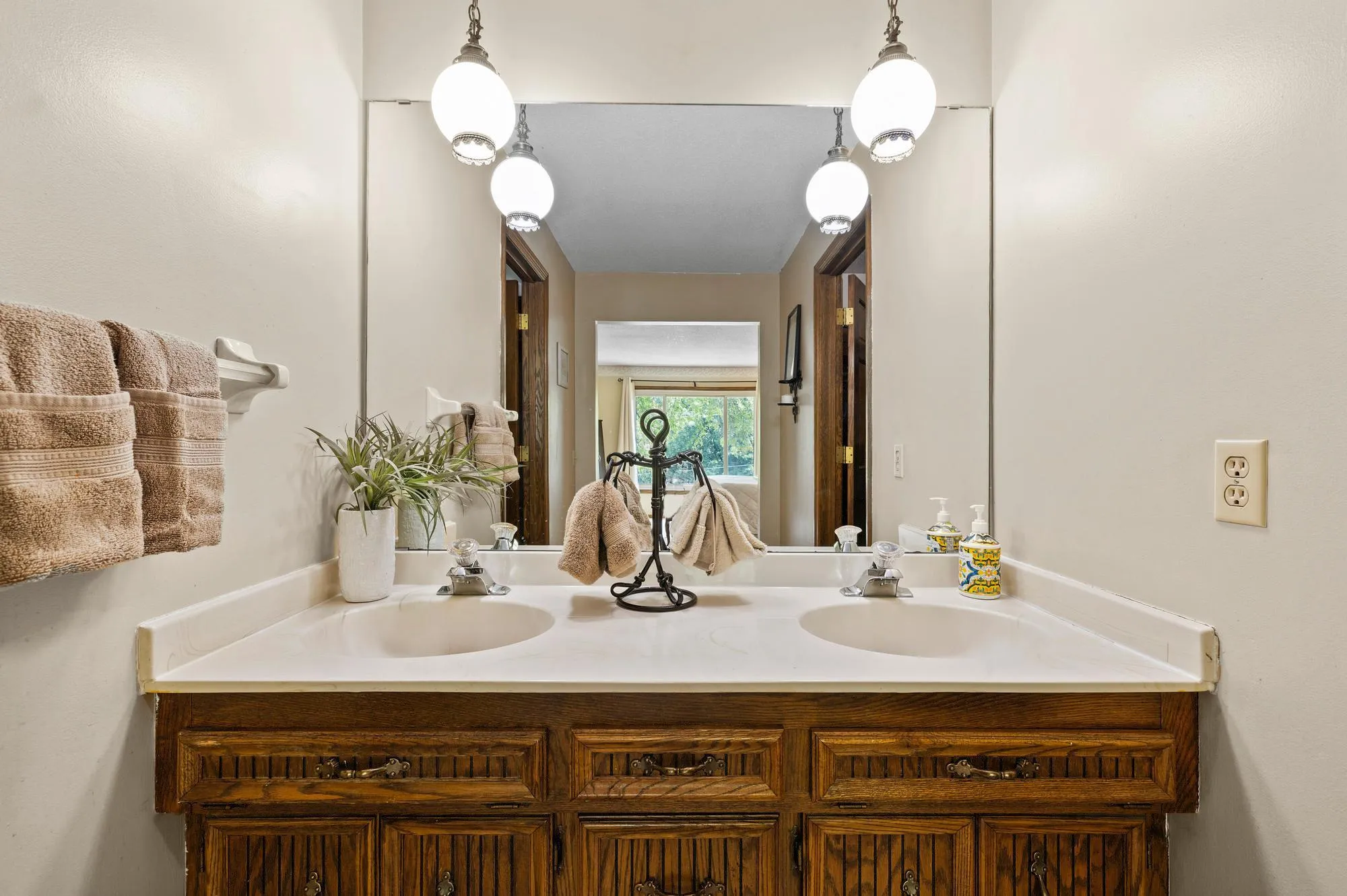Photo 22 of 4115 Williston Road