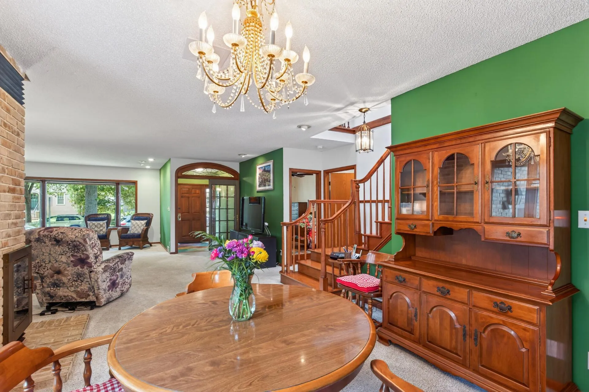Photo 7 of 2307 Mckinley Ne Street