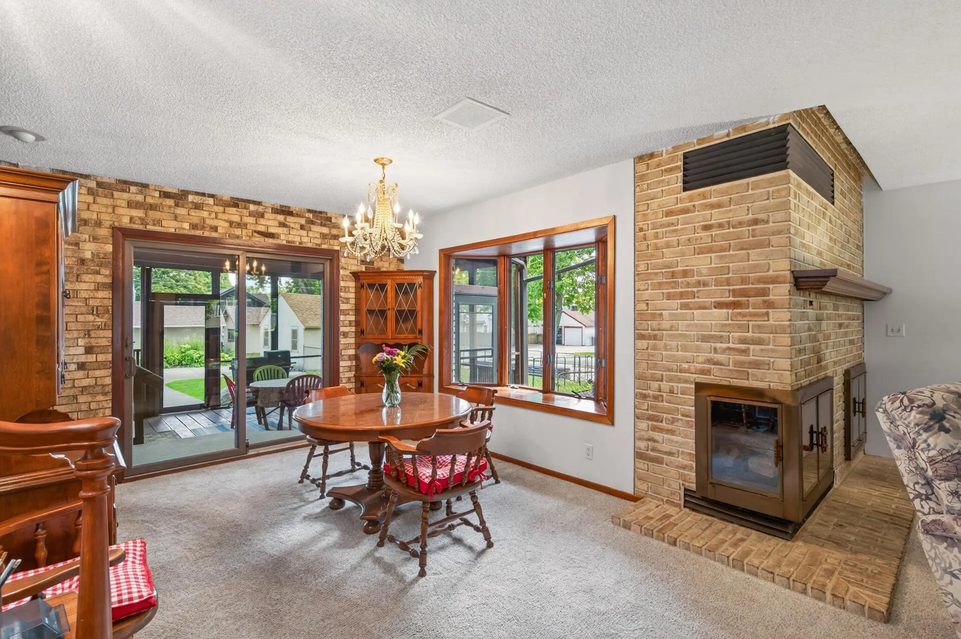 Photo 6 of 2307 Mckinley Ne Street