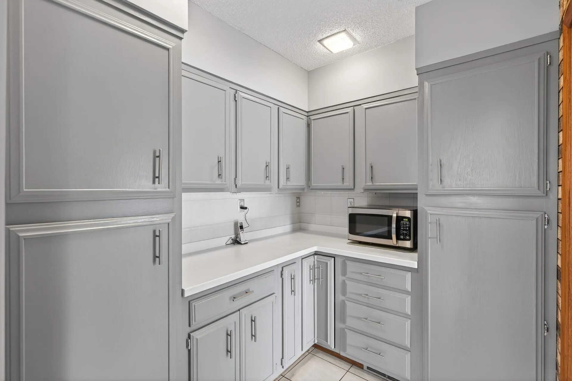 Photo 9 of 2307 Mckinley Ne Street