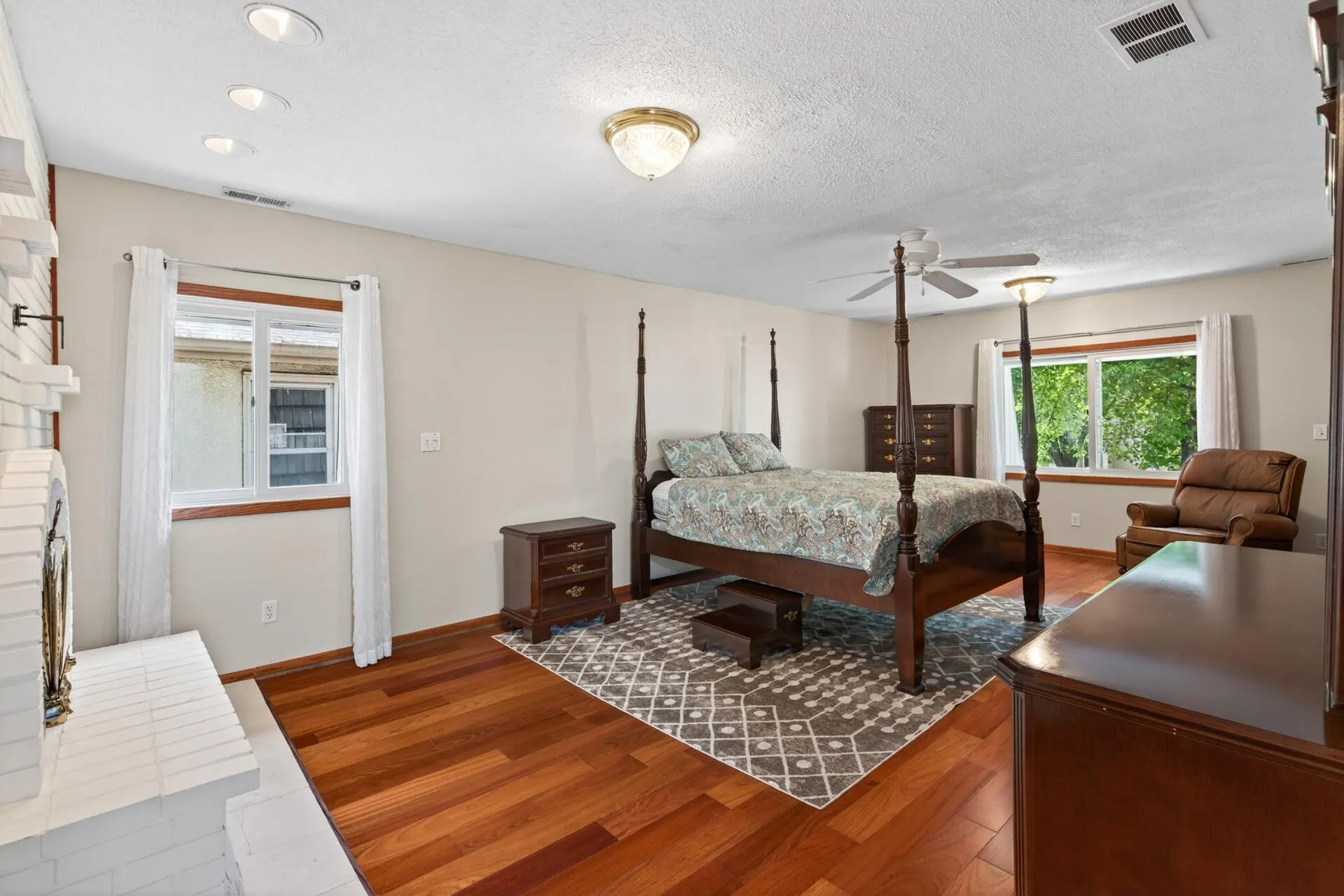 Photo 31 of 2307 Mckinley Ne Street