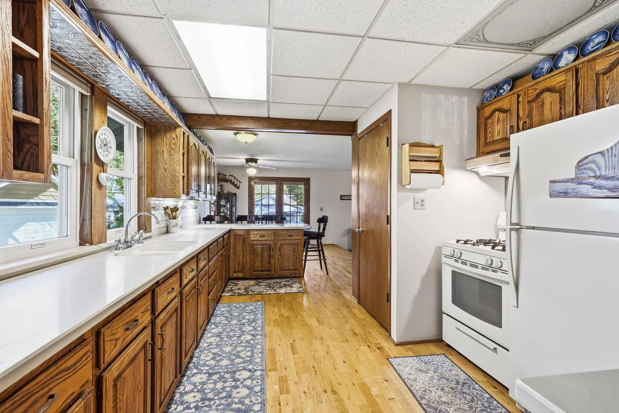 Photo 6 of 533 E Maple Street