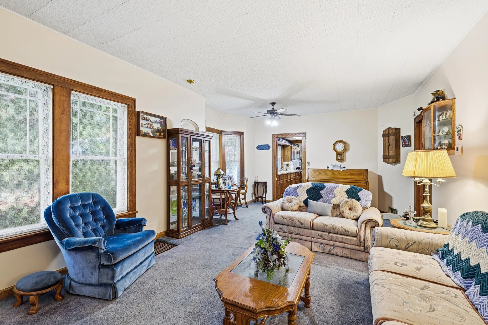 Photo 5 of 533 E Maple Street