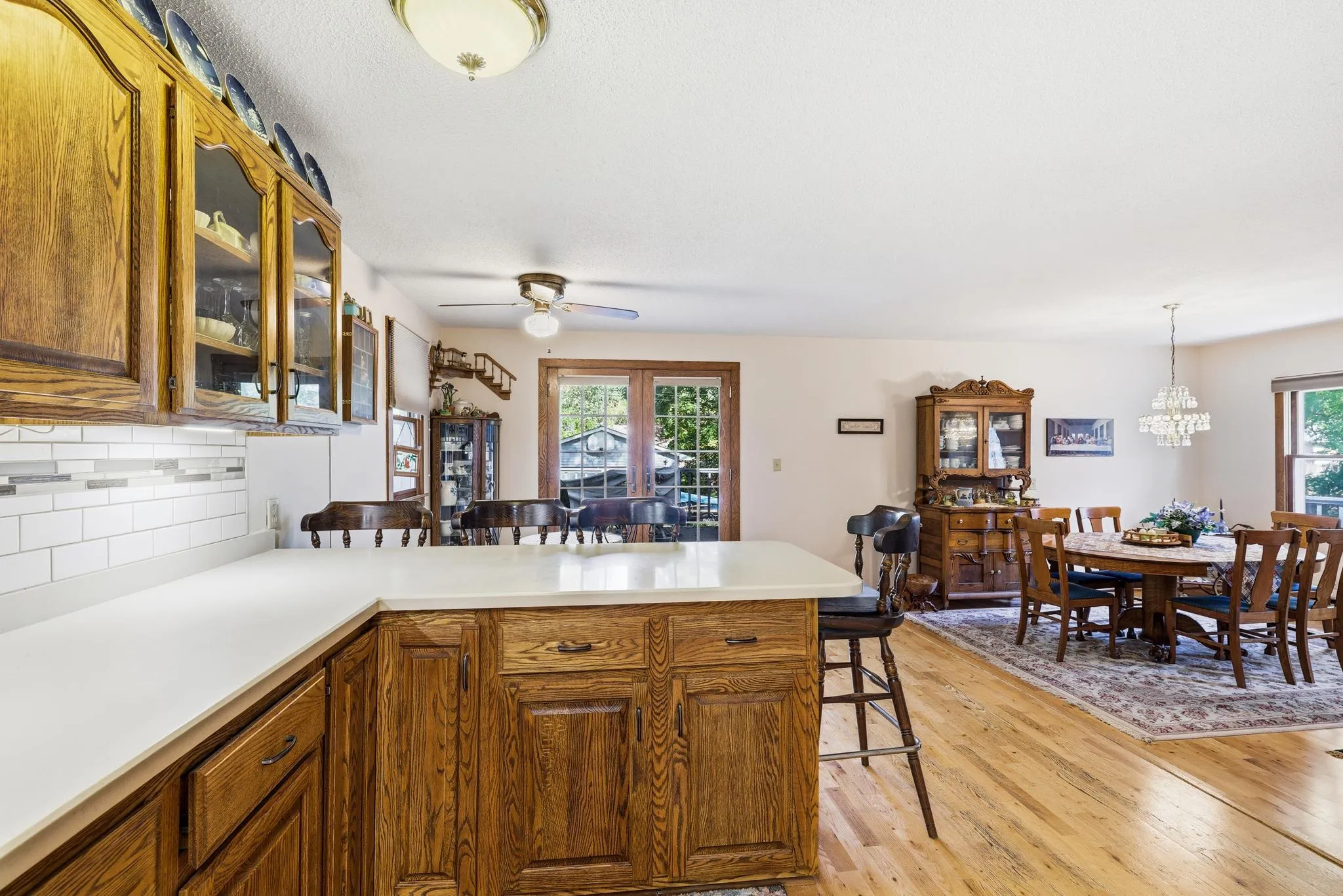 Photo 8 of 533 E Maple Street