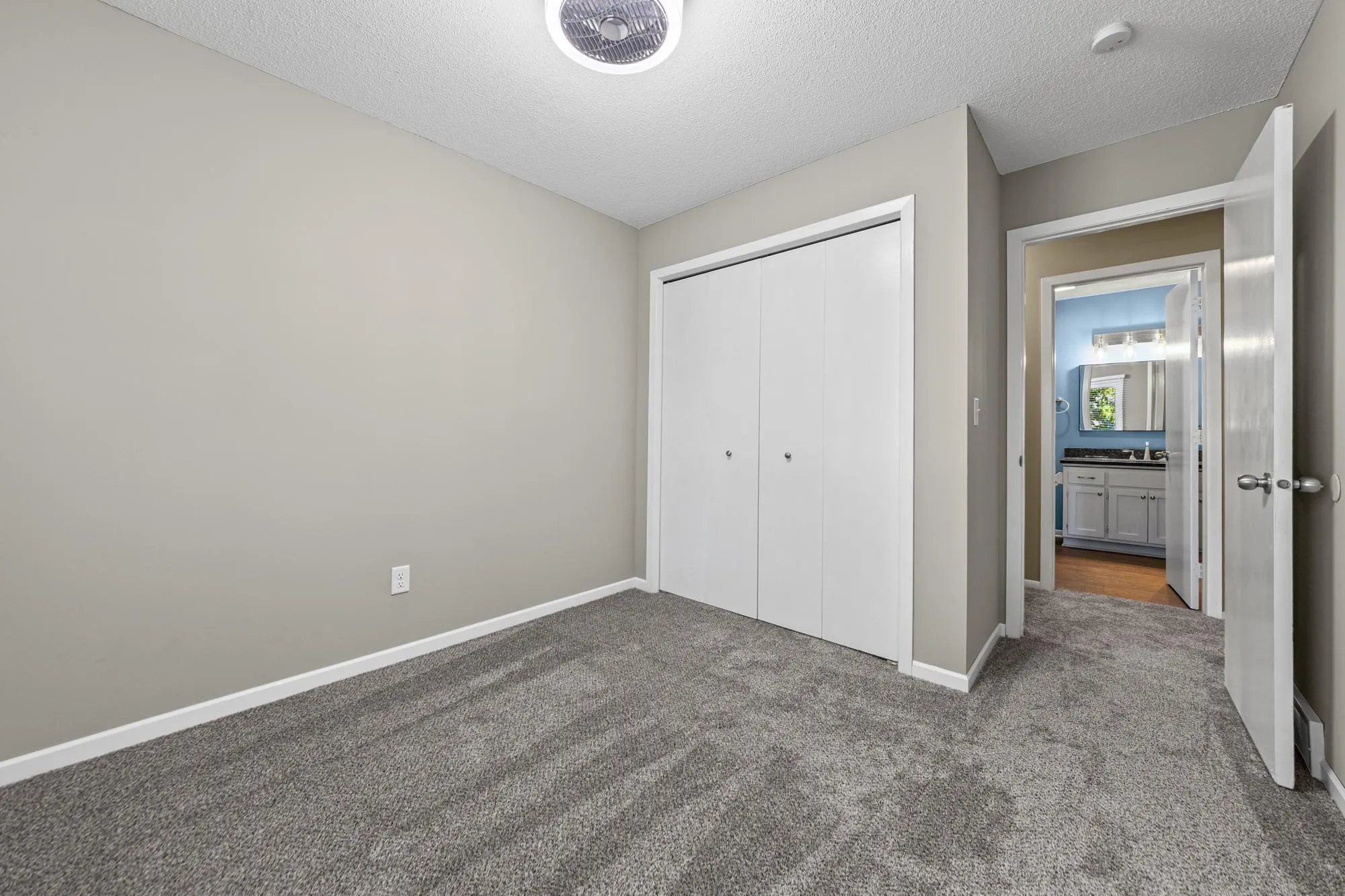 Photo 29 of 914 94th Ne Avenue