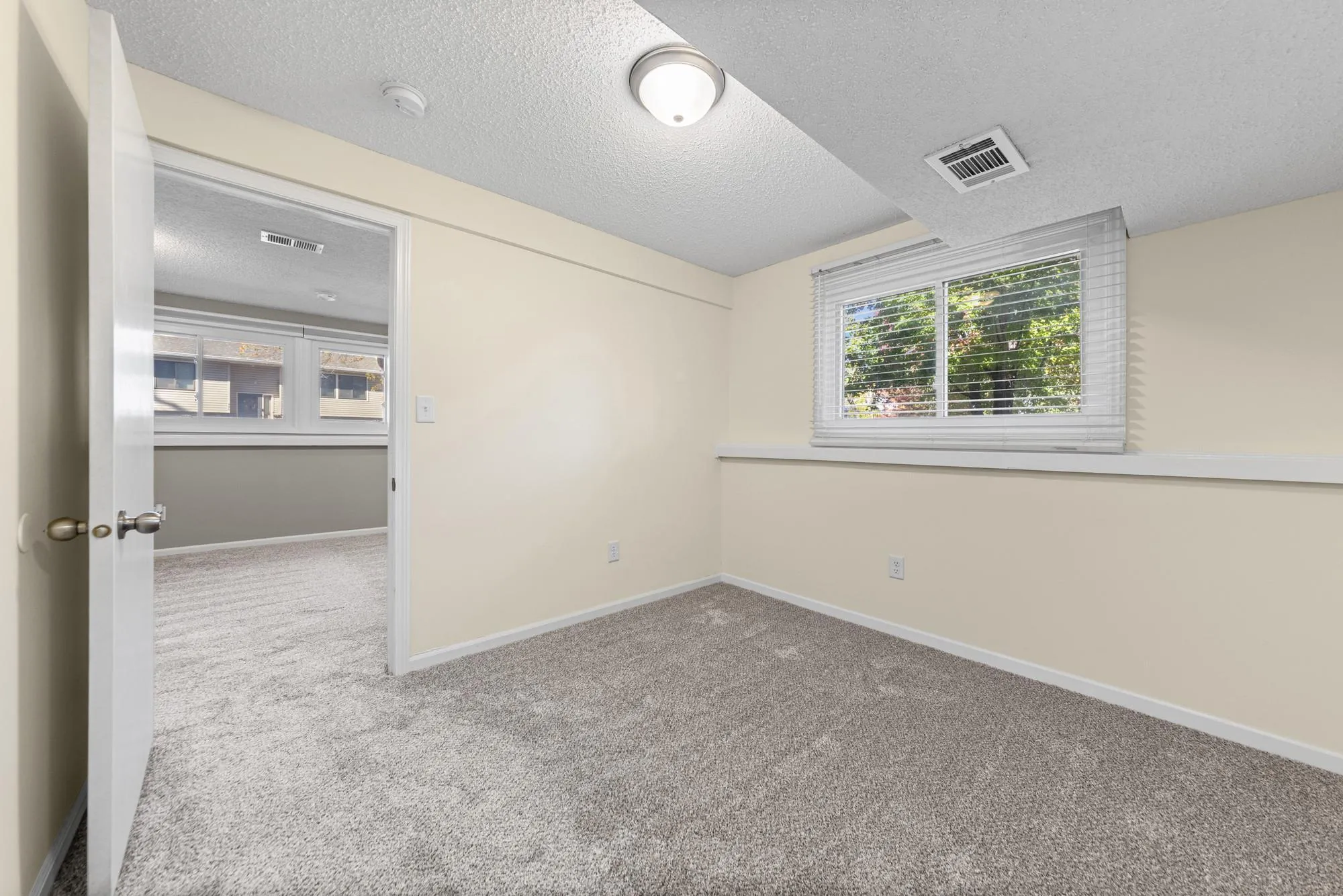 Photo 45 of 914 94th Ne Avenue
