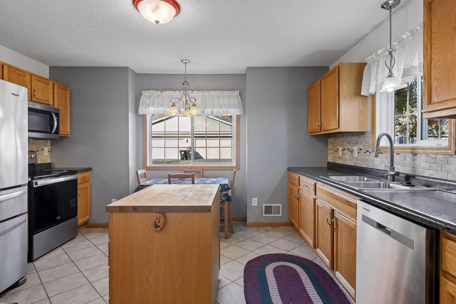 Photo 8 of 11521 Poppy Nw Street