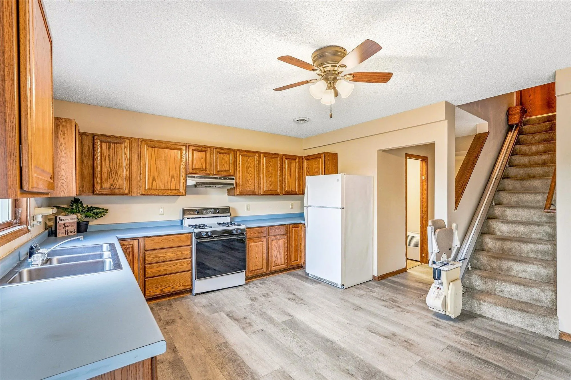 Photo 23 of 5900 259th Street