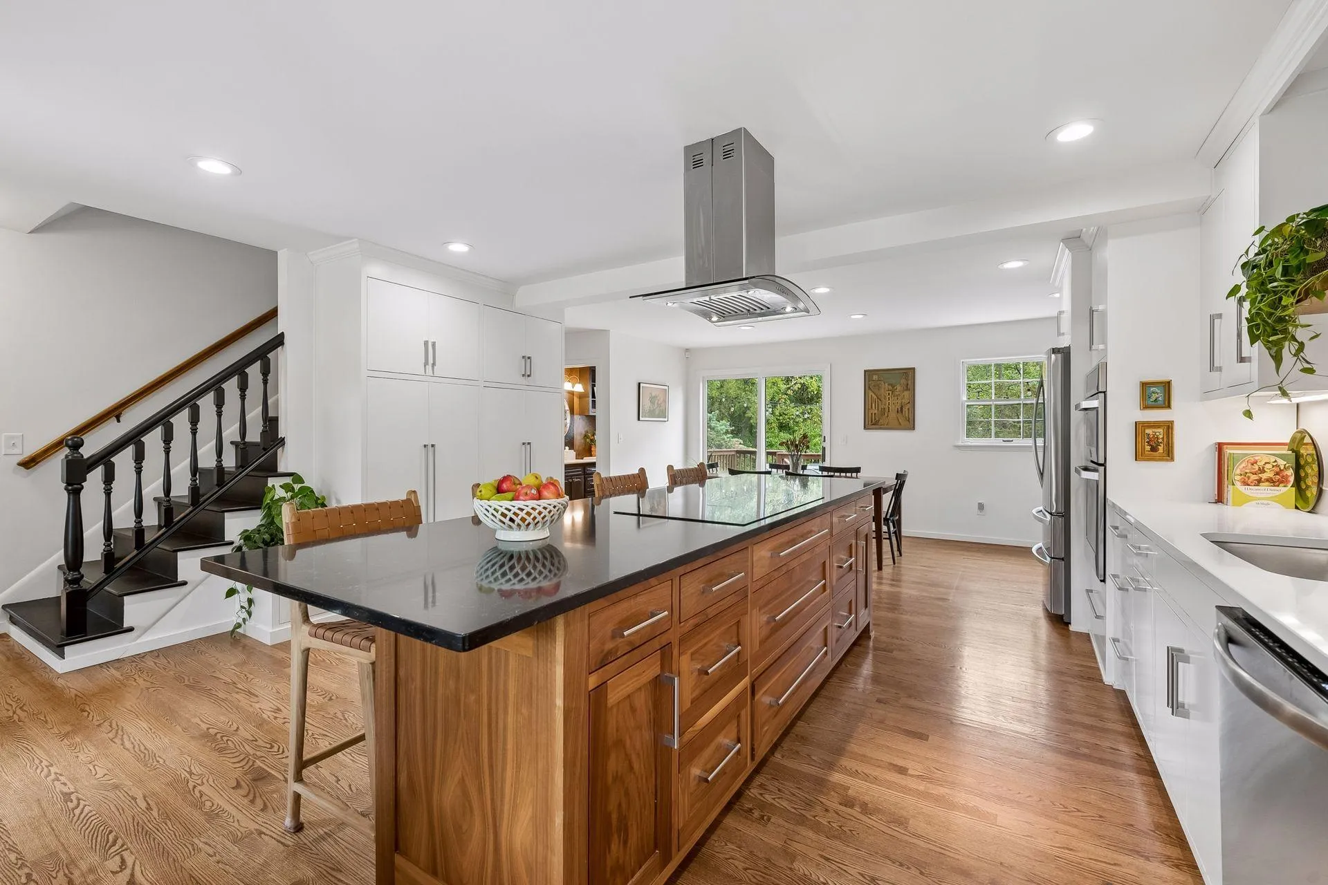 Photo 6 of 2060 Kelly Drive