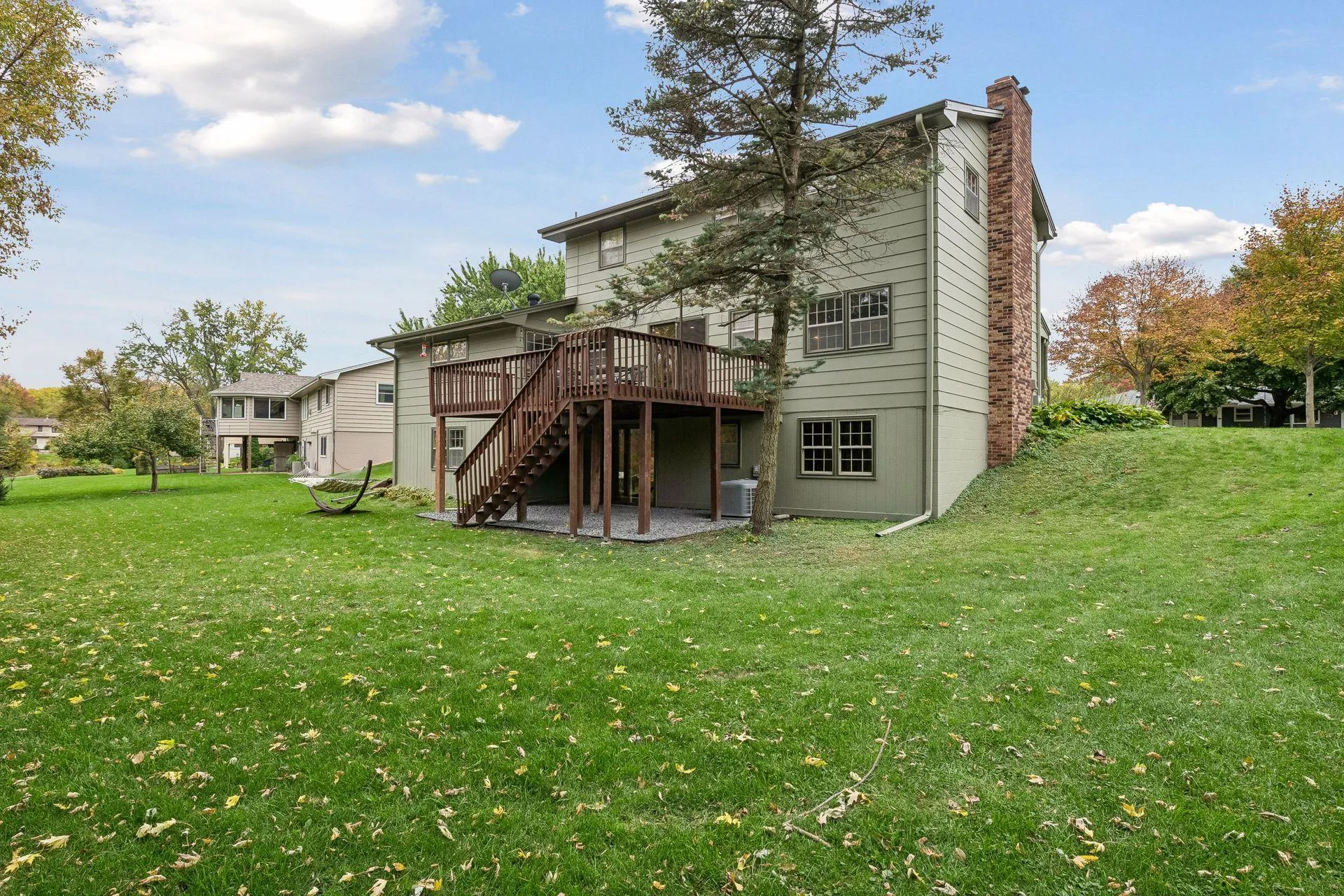Photo 2 of 2060 Kelly Drive