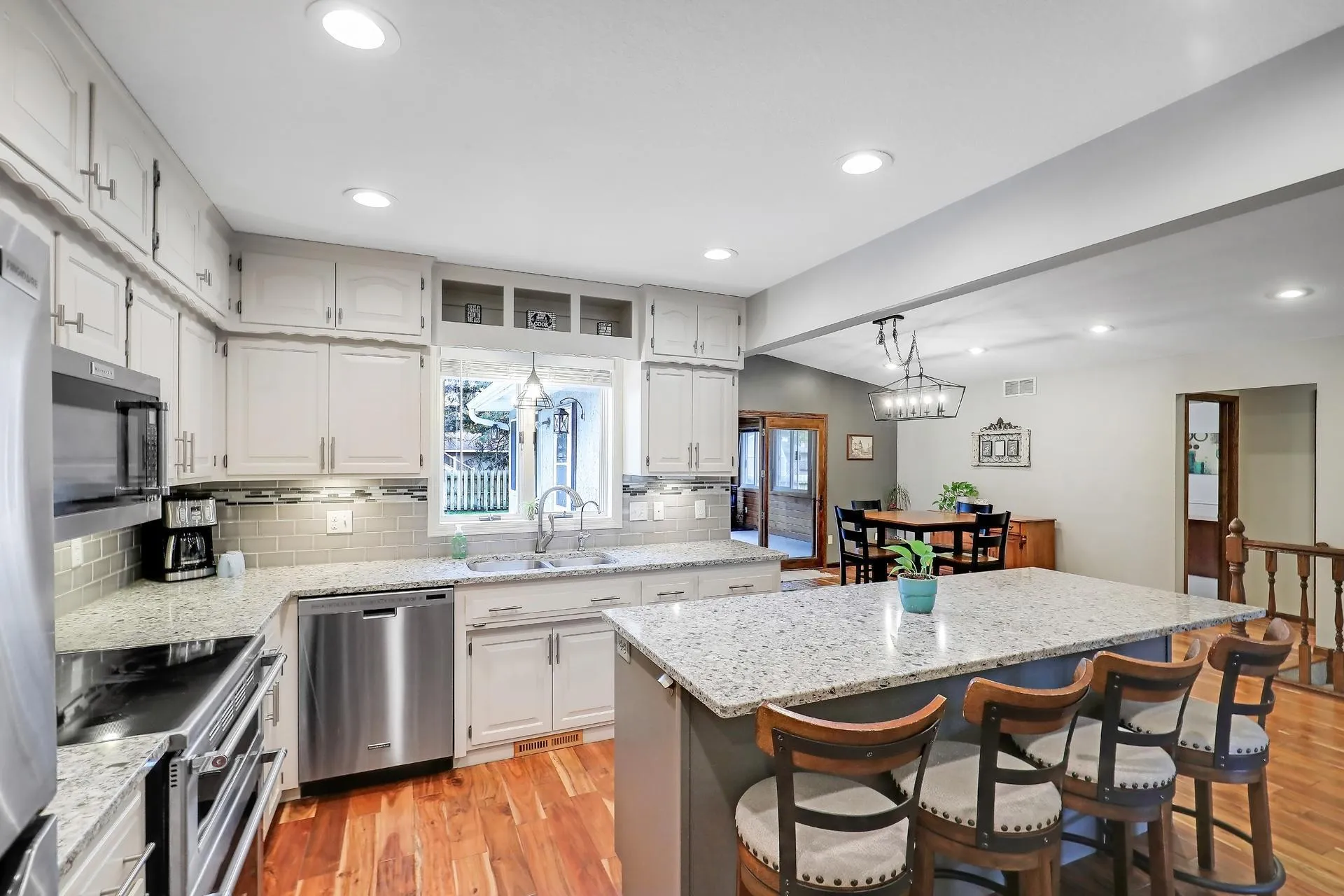 Photo 17 of 624 Hennes Avenue