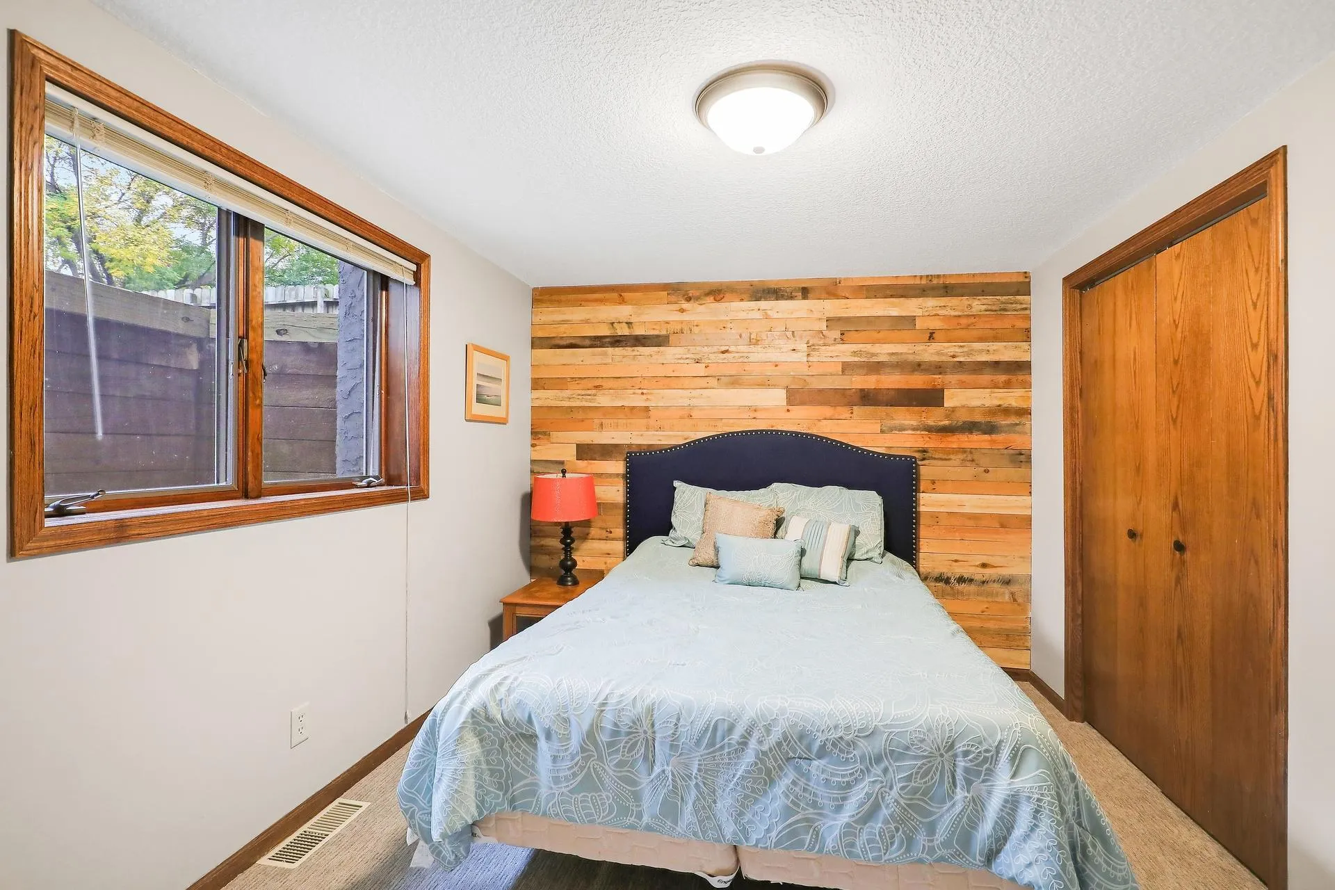 Photo 50 of 624 Hennes Avenue